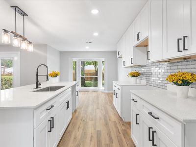 706 W Five Mile Pkwy