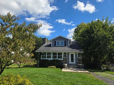 300 Lakeside Road