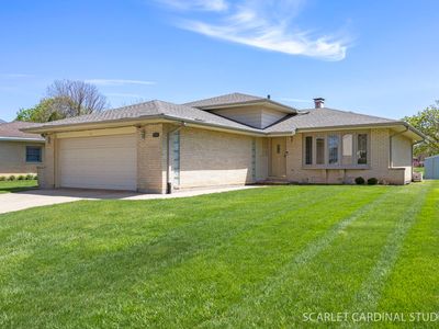 Property at 3433 Drover Ln, Darien, IL