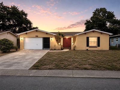 8433 Moulton Dr
