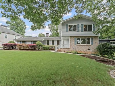 2737 Fontainebleau Dr