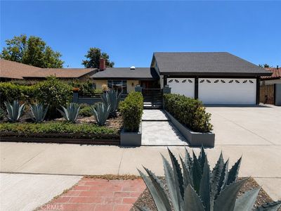 210 W Alton Ave
