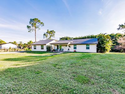 11682 Tangerine Boulevard