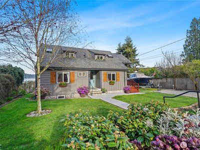 9859 SE Southworth Drive