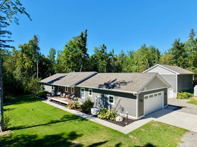 1539 Mullett Lake Woods Dr