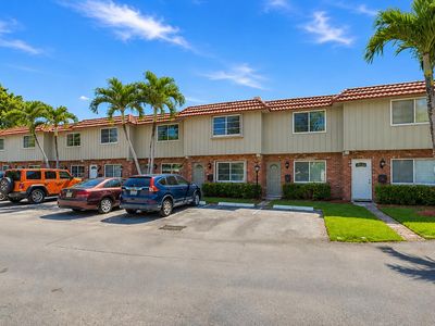 67 NE 20th Court #6h