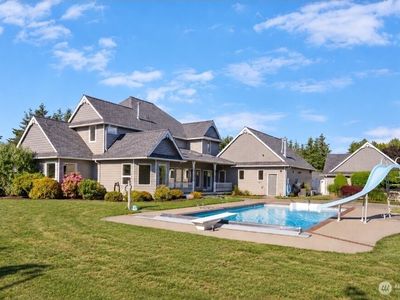 5452 Northwest Drive