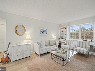 1632 W Abingdon Dr APT 302