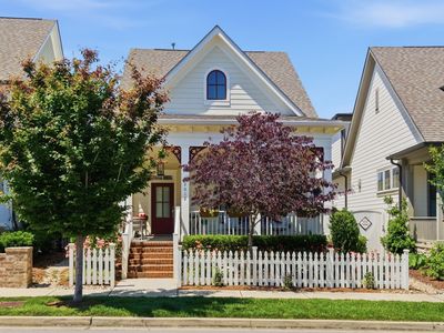 2012 Erwin St