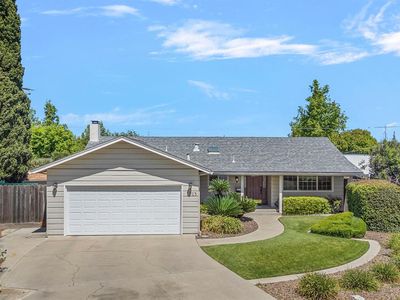 1213 Lexington Dr
