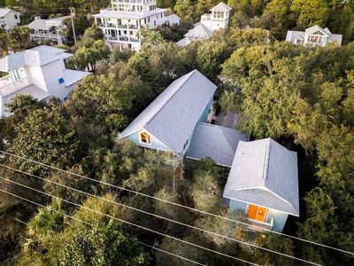 3245 E County Highway 30a