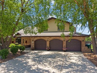 17652 Crestview Ct