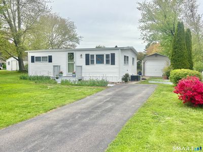 20 Robin Road