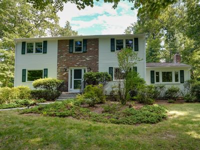 22 Coolidge Cir