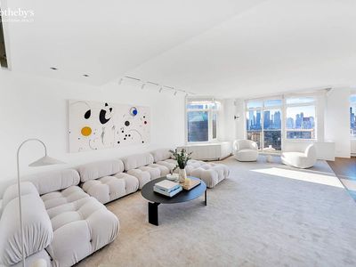 188 E 64th St APT 2501