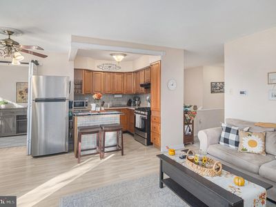 204 Meadowview Ln #204