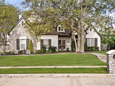 7800 E El Paso St