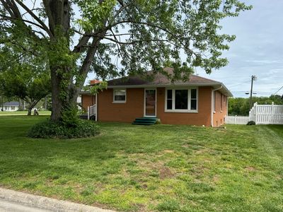 100 Belcher Rd