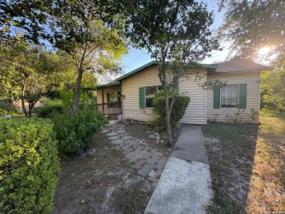 517 MARGARITA ST
