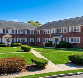 52 Stonehurst Boulevard #A