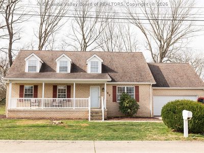 Property at 107 Woodbend Cv, Winfield, WV