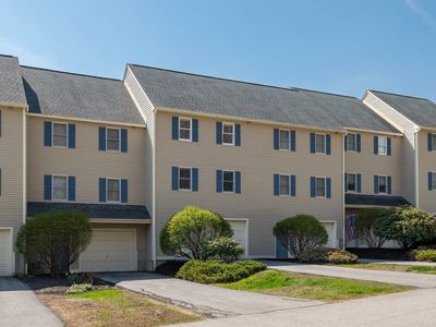 Property at 4 Fords Landing Drive #4, Dover, NH