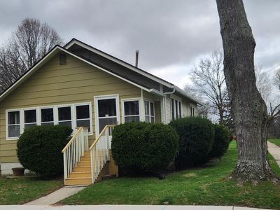 215 W Pleasant St