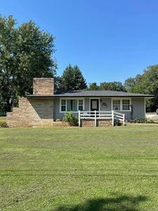 1593 Highway 16 E