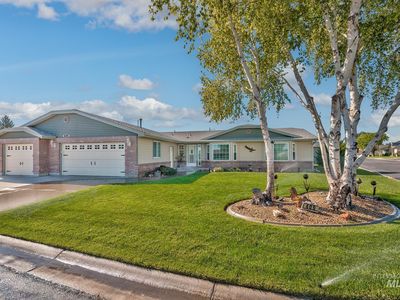 1100 Burnett Dr #No-409-409