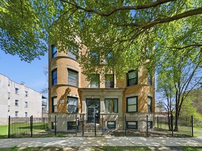 4541 S Prairie Ave Unit 1N