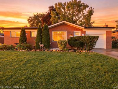29737 Malvina Dr