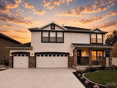3426 W Willow Trail Loop