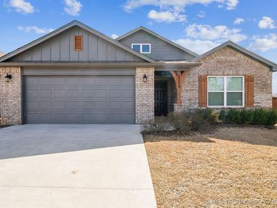 2029 W Huntsville Pl