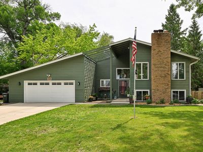 615 Lakewood Dr SW