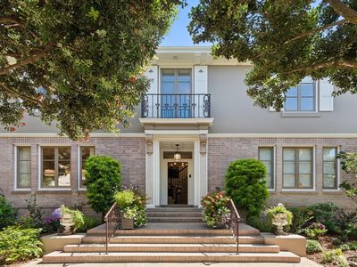 49 Seacliff Ave