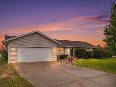 2767 Russell Rd