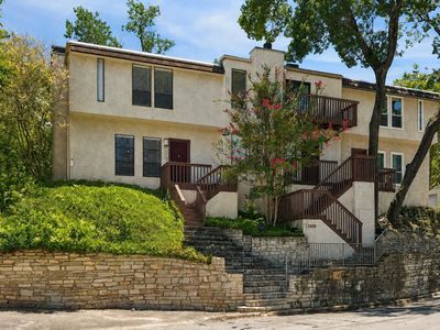 3609 Las Colinas Dr APT A