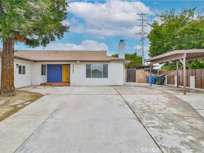 23701 Califa St