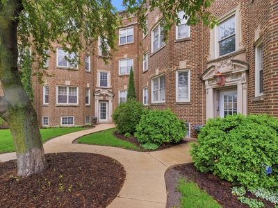 3806 N Troy St APT 3