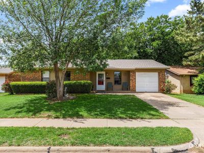 5126 Lakefront Dr
