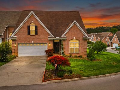 1079 Creekside Village Way