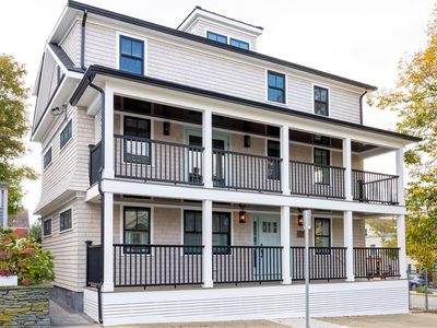 9 Dearborn St