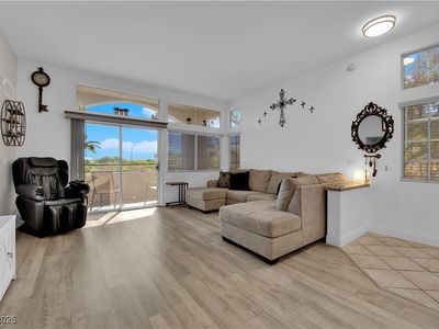 3125 N Buffalo Dr UNIT 2103