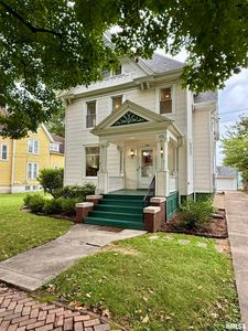 748 Bateman St