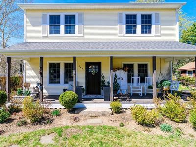 247 Main St