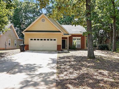 2421-2423 Annandale Dr