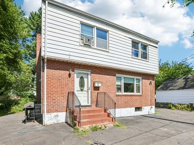 12 Bryn Mawr Parkway