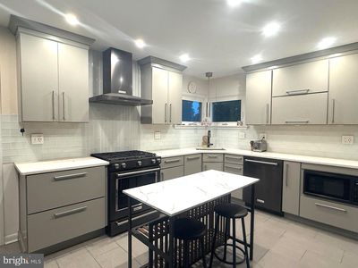 450 Foster Dr
