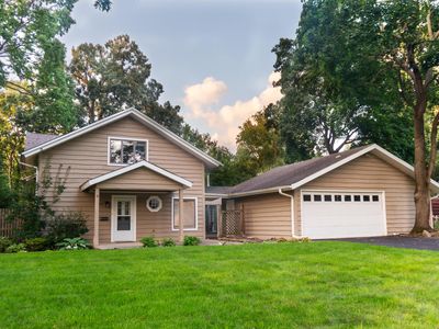 2419 Suffolk Ln