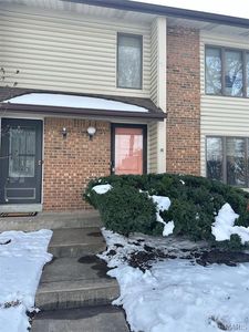 24 Timberbrook Dr #C